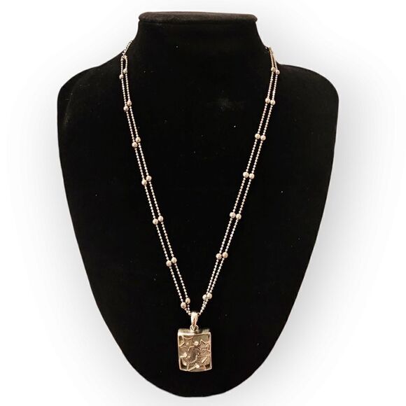 Double Stranded Reversible Crystal Star Pendant Necklace - Picture 11 of 14